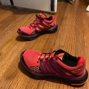 Salomon Running Sneaker